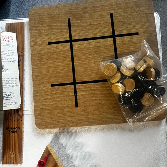 SOLD.  Vintage Games. Cottage Decor - Picture 4 of 5